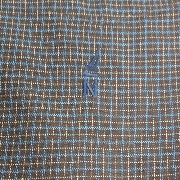 Nautica Brown L/S Button Down Shirt Size Large - Picture 3 of 6